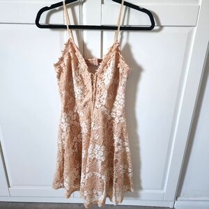 ULTRA PINK Embroidered coral lace dress Size S